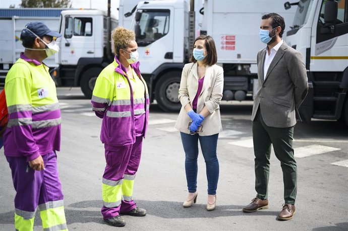 El alcalde de Almería visita las instalaciones del punto limpio