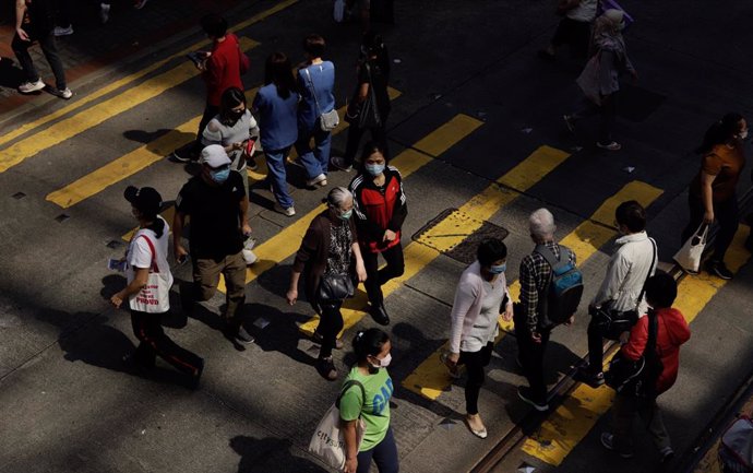 Coronavirus.- Hong Kong levanta algunas restricciones para facilitar la entrada 