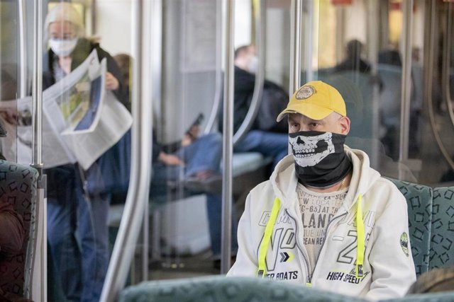 Un pasajero en un tren de Berlín