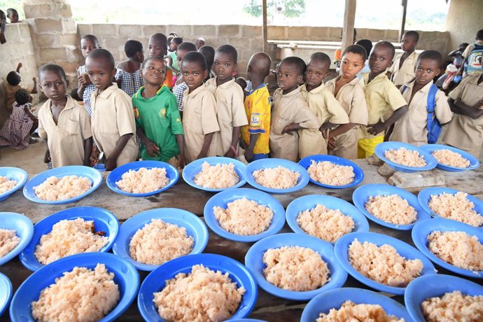Coronavirus.- Unos 370 millones de niños están en riesgo tras quedarse sin menús