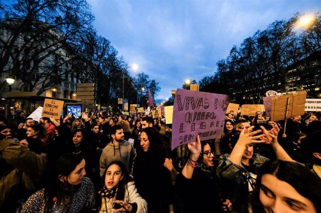 Manifestación del 8M Día Internacional de la Mujer) en Madrid a 8 de marzo de 2020