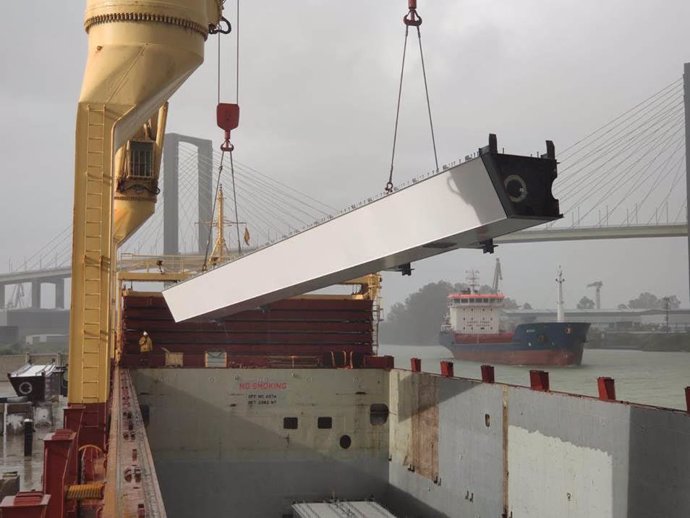 Último embarque de piezas en el Puerto de Sevilla para el viaducto de Gotemburgo (Suecia)