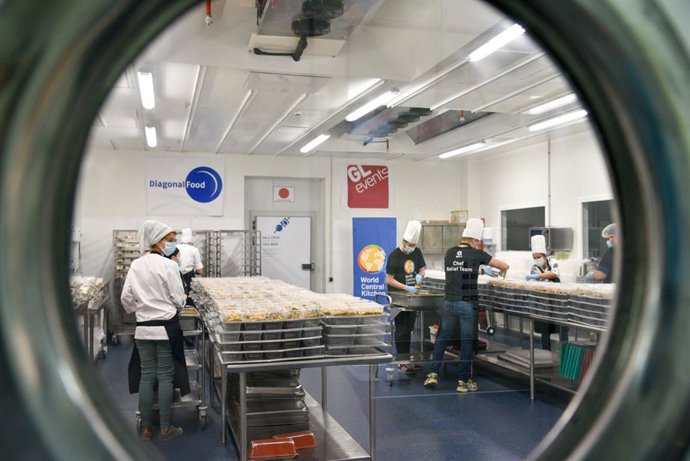 Coronavirus.- CCIB y la ONG del chef José Andrés servirán 5.000 menús diarios a 