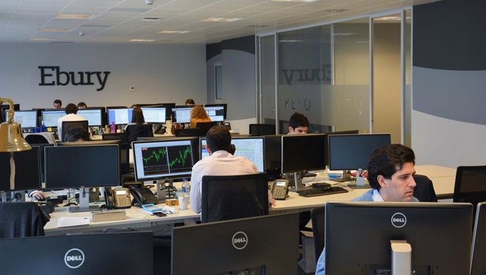 Ebury, fintech especializada en pagos internacionales e intercambio de divisas.