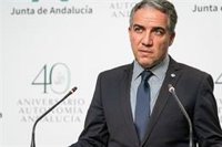 Andalucía no ve sentido a que el Gobierno permita abrir hoteles “sin movilidad” entre provincias