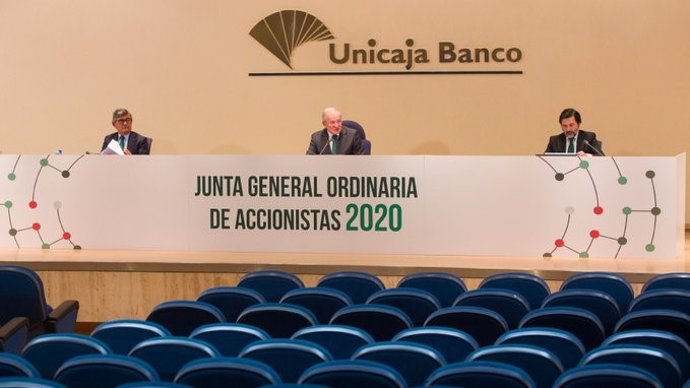 Imagen de la Junta General de Accionistas de Unicaja Banco, celebrada este miércoles de forma telemática.