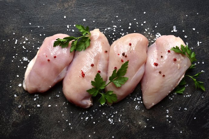 ¿Cómo cocinar el pollo para que no sea un peligro?