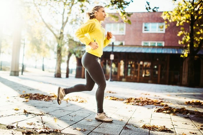 Mujer corriendo