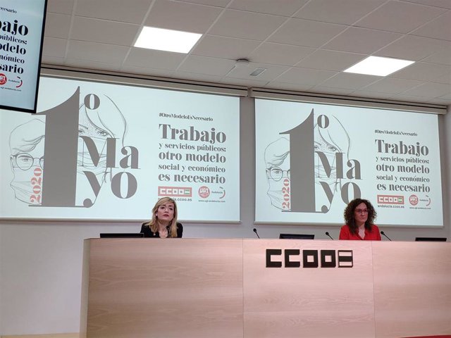 Las secretarias generales de CCOO-A y UGT-A, Nuria López y Carmen Castilla, respectivamente, en rueda de prensa. 