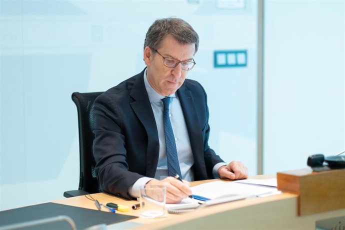 Feijóo preside la reunión del Consello de la Xunta  