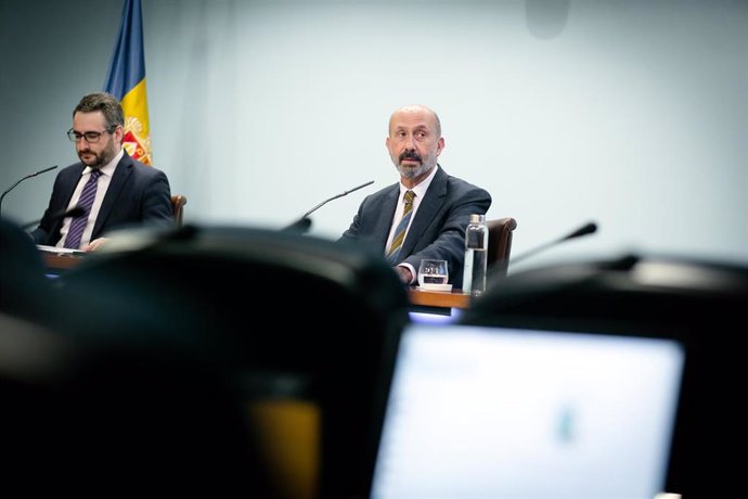 El ministro de Finanzas y Portavoz de Andorra, Eric Jover, y el ministro de Salud, Joan Martínez Benazet.