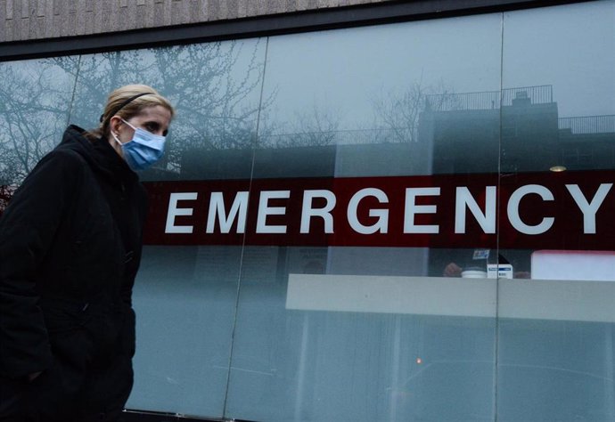 Una enfermera durante una protesta en Nueva York por la falta de material frente al coronavirus