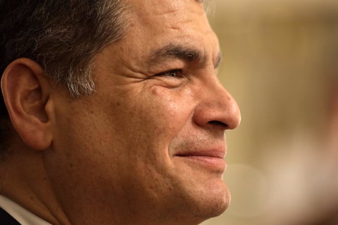 Ecuador.- Rafael Correa presenta la apelación a su condena de ocho años de cárce