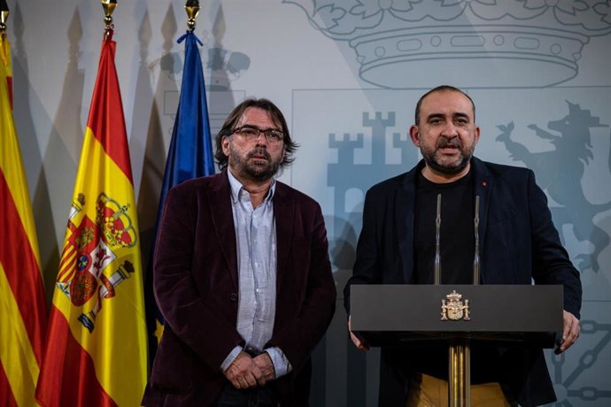 Declaraciones de los secretarios generales de CC.OO. de Catalunya Javier Pacheco (d) y de UGT de Catalunya Camil Ros (i) tras el encuentro con el presidente Pedro Sánchez en Barcelona a 6 de feberero de 2020