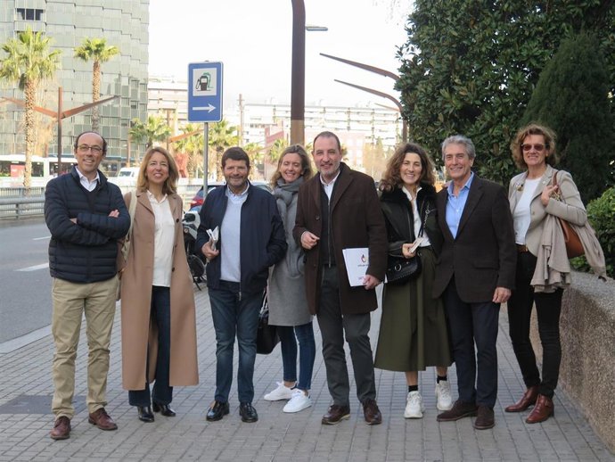 El secretario general de Units per Avanar, Ramon Espadaler, junto a otros miembros del partido antes del Consejo Nacional.