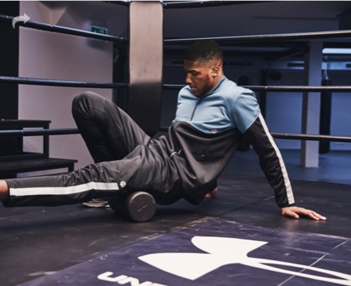 Under Armour donará 15.000 artículos a sanitarios de Europa para apoyarles en su lucha contra la COVID-19