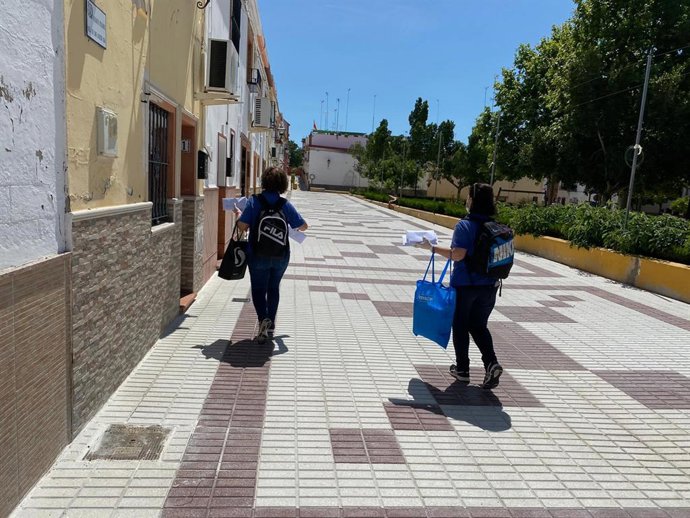 Reparto de mascarillas en Alcalá de Guadaíra