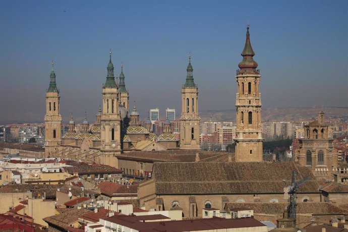 Basílica del Pilar de Zaragoza y Torre de la Seo