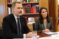 Los Reyes se interesan por la evolución de la pandemia en el Hospital Virgen de las Nieves de Granada