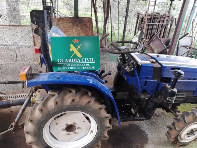 Tractor robado en una finca en Tenerife y recuperado por la Guardia Civil