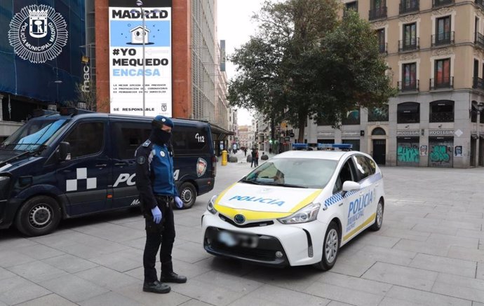 Coche patrulla de la policía municipal de madrid