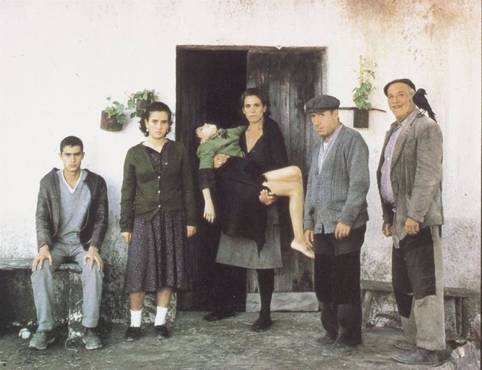 Fotograma de la adaptación al cine de 'Los Santos Inocentes'.