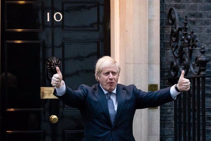 Coronavirus.- Boris Johnson confirma que hubo preparativos para su muerte mientr