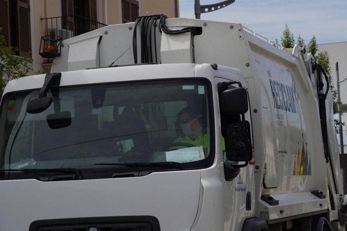 Camión de recogida de residuos.