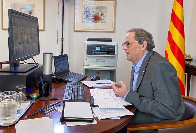 El president de la Genralitat, Quim Torra, durant la setena reunió telemàtica de presindentes autonòmics pel coronavirus amb l'Executiu.