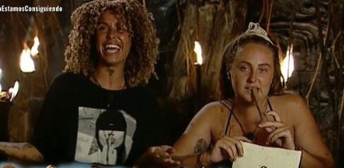 Yiya y rocio juntas