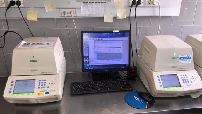 Equipo para la realización de test PCR cedido en marzo por la UJA al Complejo Hospitalario de Jaén