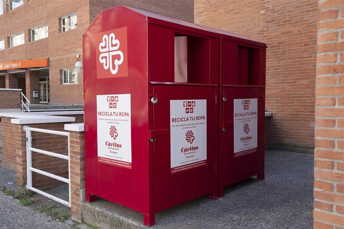 Contenedores Cáritas
