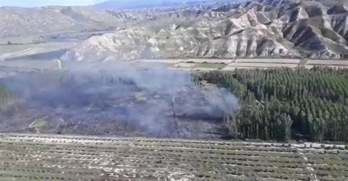Toma de vídeo del conato de incendio que ha afectado a Dehesas de Guadix (Granada)