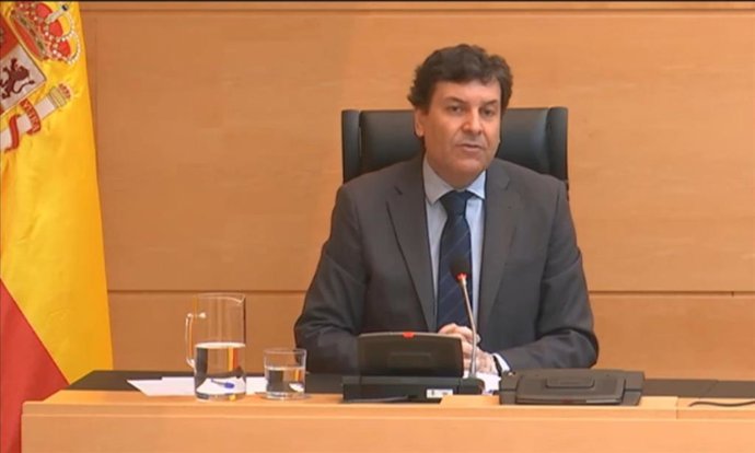 Comparecencia de Fernández Carriedo ante la Comisión de Economía y Hacienda de las Cortes.