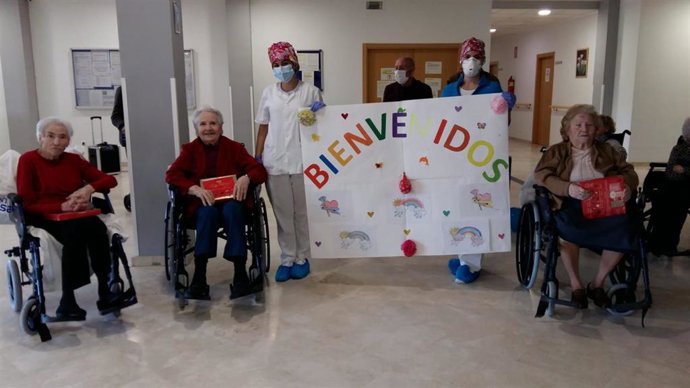 Residentes que han regresado al centro 'Joaquín Rosillo' de San Juan de Aznalfarache