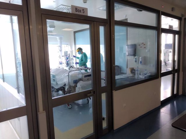 Imagen de la UCI del hospital Infanta Elena de Huelva durante la pandemia del coronavirus