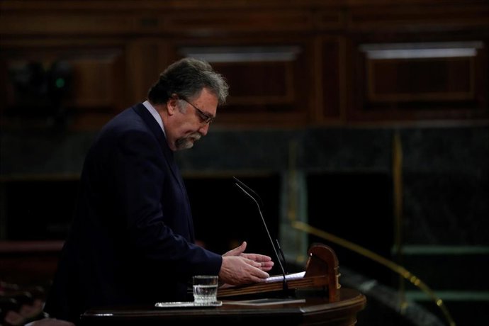 El diputado de Foro Isidro Martínez Oblanca interviene en el Pleno del Congreso