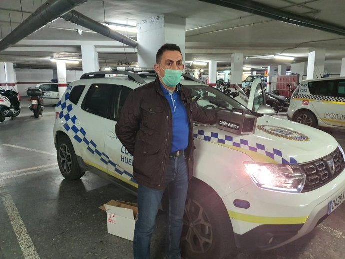 Imagen difundida por CSIF Huelva en su página web de los cañones de ozono para desinfectar vehículos de la Policía Local. 