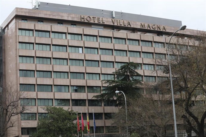 Fachada del Hotel Villa Magna 