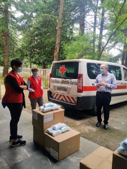 Reparto de mascarillas en Gipuzkoa.