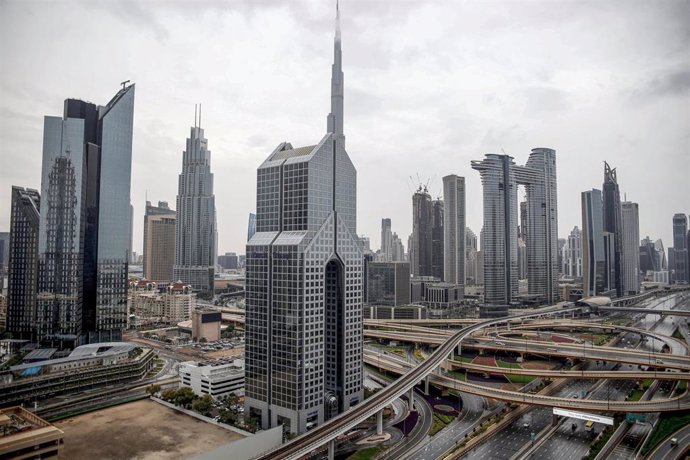 FILED - 15 April 2020, United Arab Emirates, Dubai: Ageneral view of the deserted streets of Dubai during a two-week lockdown aiming to curb the spread of Coronavirus (Covid-19). Photo: Hady Ashraf/dpa