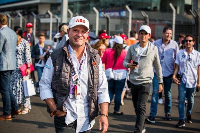 El piloto brasileño Rubens Barrichello