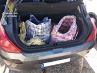 Dos detenidos en Cádiz con 58 kilos de hachís en coches localizados en controles por el estado de alarma