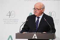 Andalucía reanuda la tramitación de una orden de ayudas para familias y embarazadas en situación vulnerable