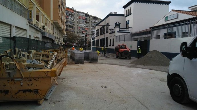 Reactivación de obras en la vía pública del distrito Cruz de Humilladero paralizadas durante el estado de alarma