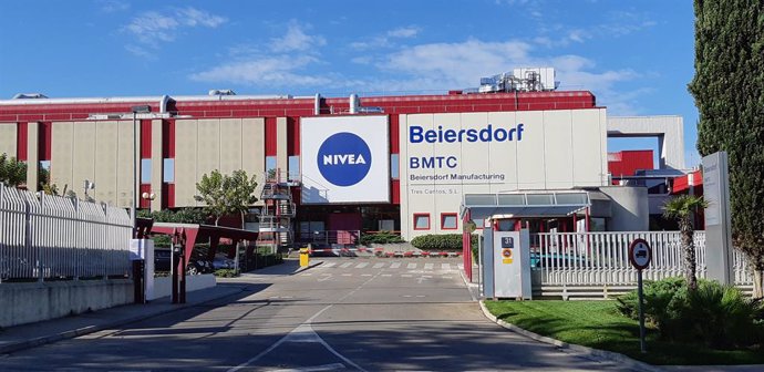 Alemania.- Beiersdorf, dueño de Nivea, factura un 1,9% menos en el trimestre y r