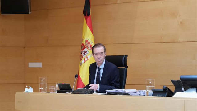 El consejero de Empleo e Industria de Castilla y León, Germán Barrios, en su comparecencia ante las Cortes para explicar las medidas puestas en marcha ante la COVID-19.