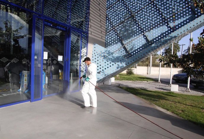 Desinfección de zonas del Puerto de Motril