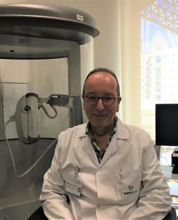 El jefe de servicio de Neumología del Hospital Quirónsalud Córdoba, Luis Manuel Entrenas