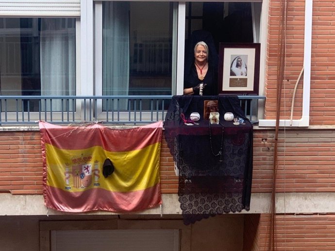 María José Sanz, vecina de Granada que ha promovido el rezo del rosario por Internet con matrimonios amigos